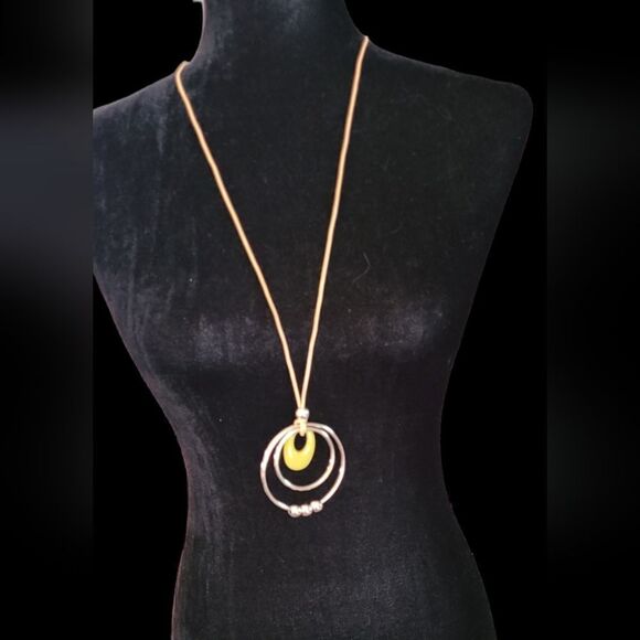 Paris Statement Necklace Rings Beads and Ovals 27" - Picture 7 of 8